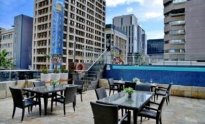 cresta grande hotel accommodation cape town cbd one night stay breakfast B&B
