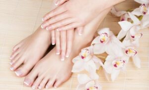 manicured fingers and toes cape town bellville spa gel nails